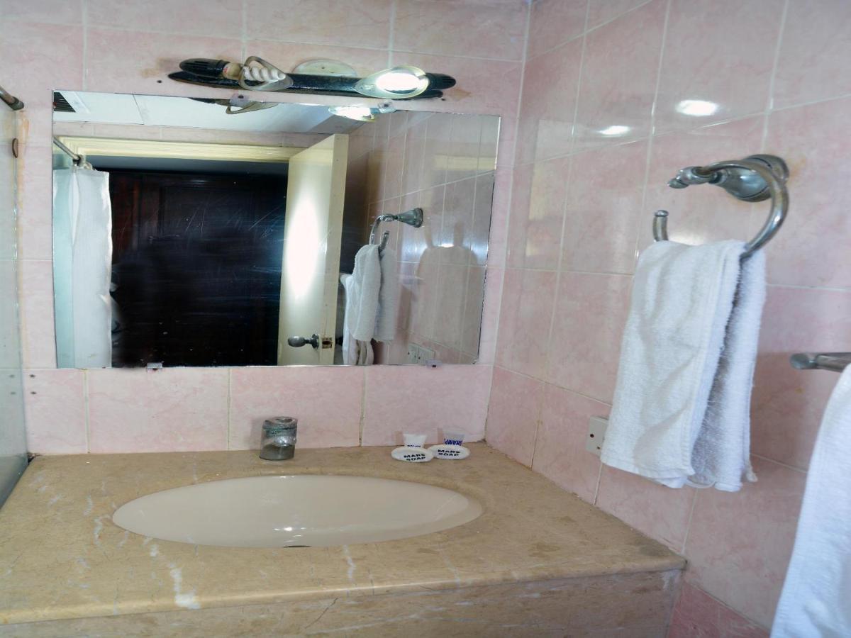 Luxury One Hotel Lahore Exteriér fotografie